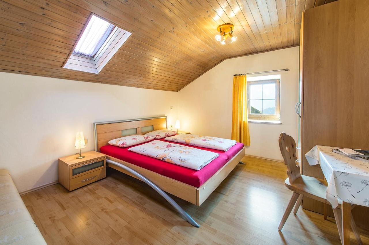Unterversanthof - Grosse Ferienwohnung Fuer Bis Zu 6 Personen ナトゥルノ エクステリア 写真